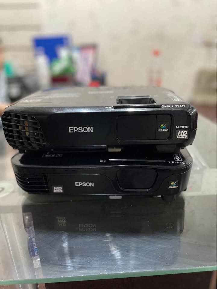 Multimedia projector 0