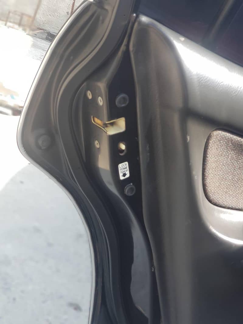 Honda Civic EXI Automatic 8