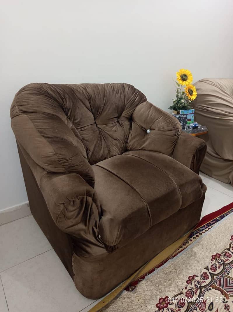 highly comfortable sofa set 1
