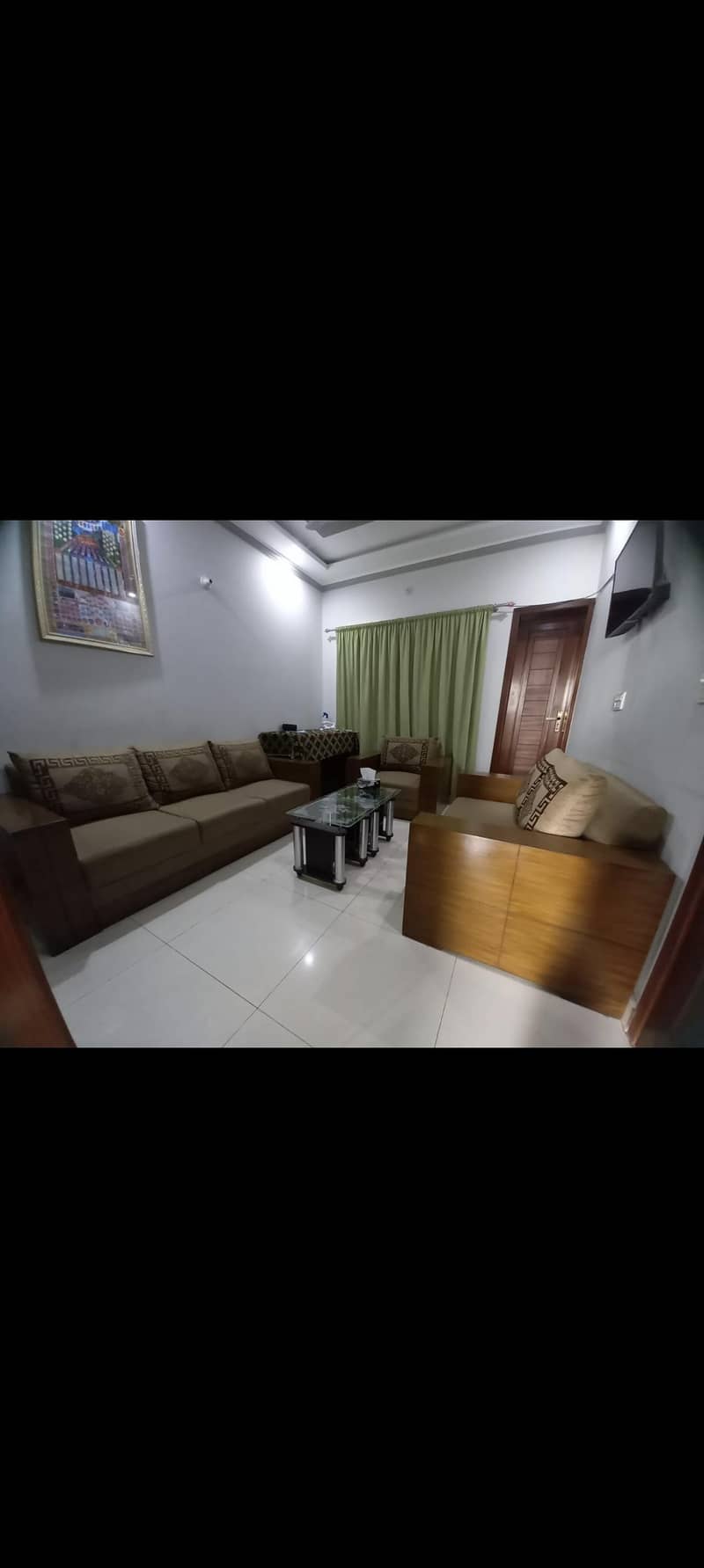 six seater  sofa 0