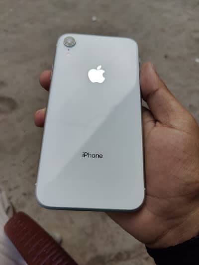 I phone XR urgent sale exchange with android