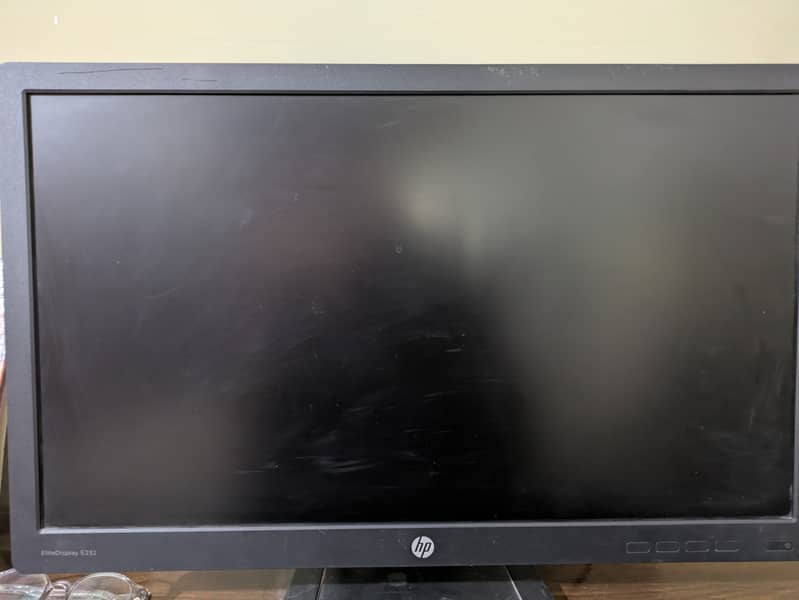 HP EliteDisplay E232 1