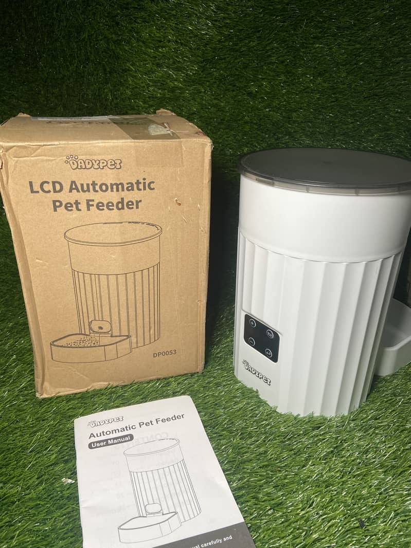 Automatic pet feeders 1