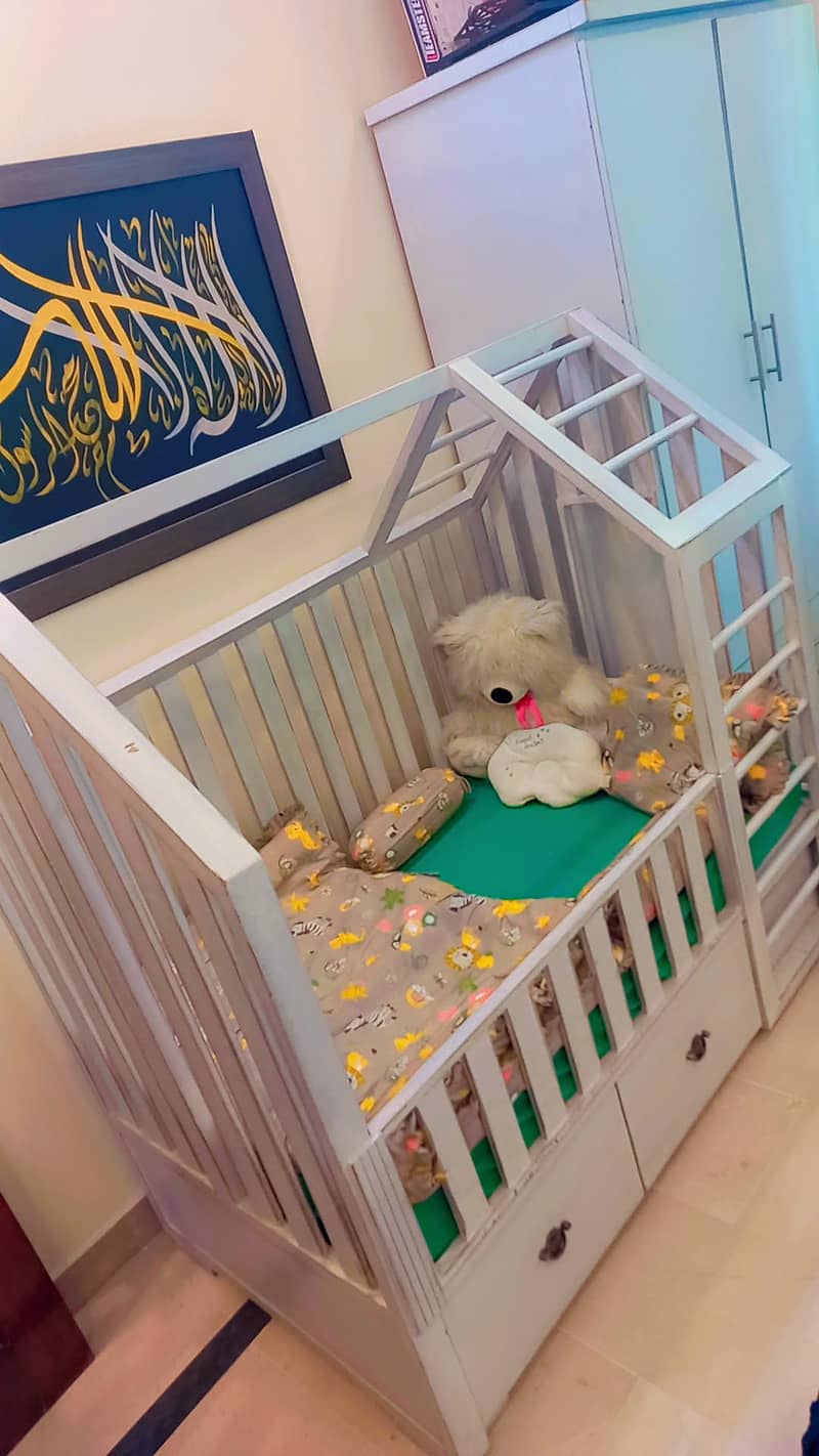 solid wood baby cot 1