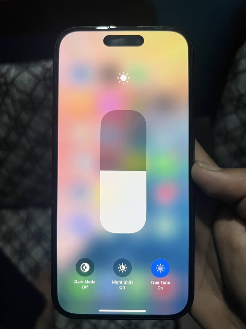 iPhone 16 1