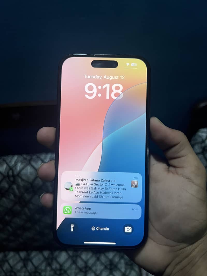 iPhone 16 3