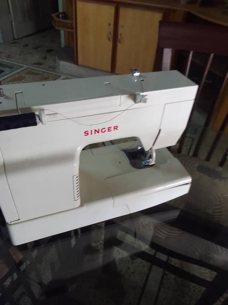 singer sewing machine 0
