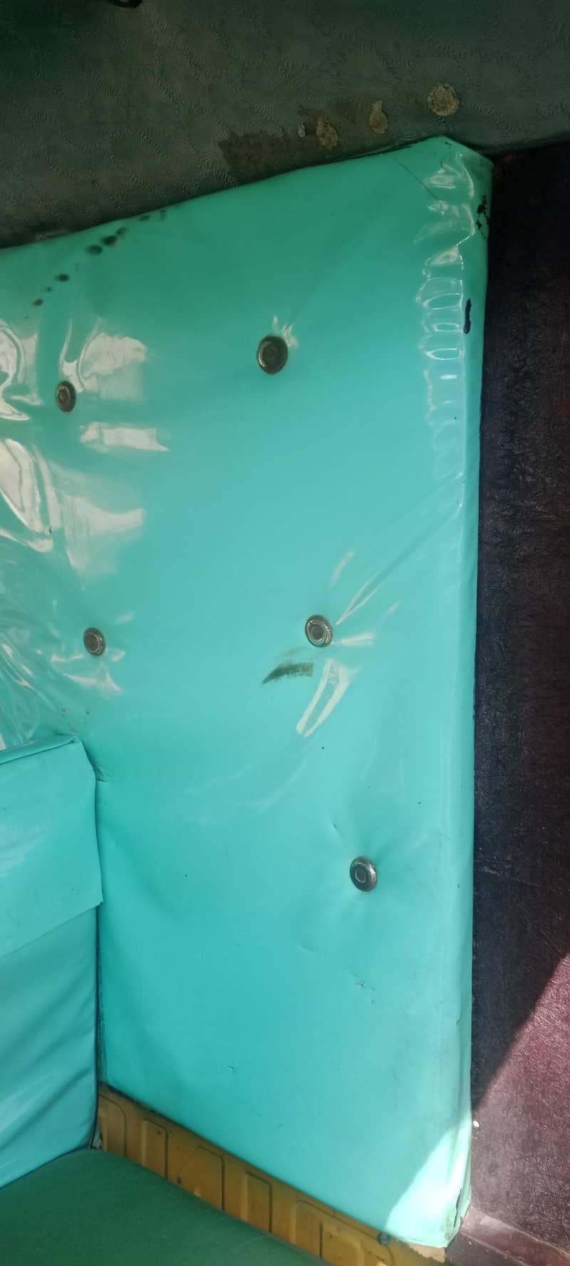 تیز رفتار رکشہ ہے لوڈر رکشہ ہے سامان بھی لے کر بندہ جا سکتا ہے جس 1