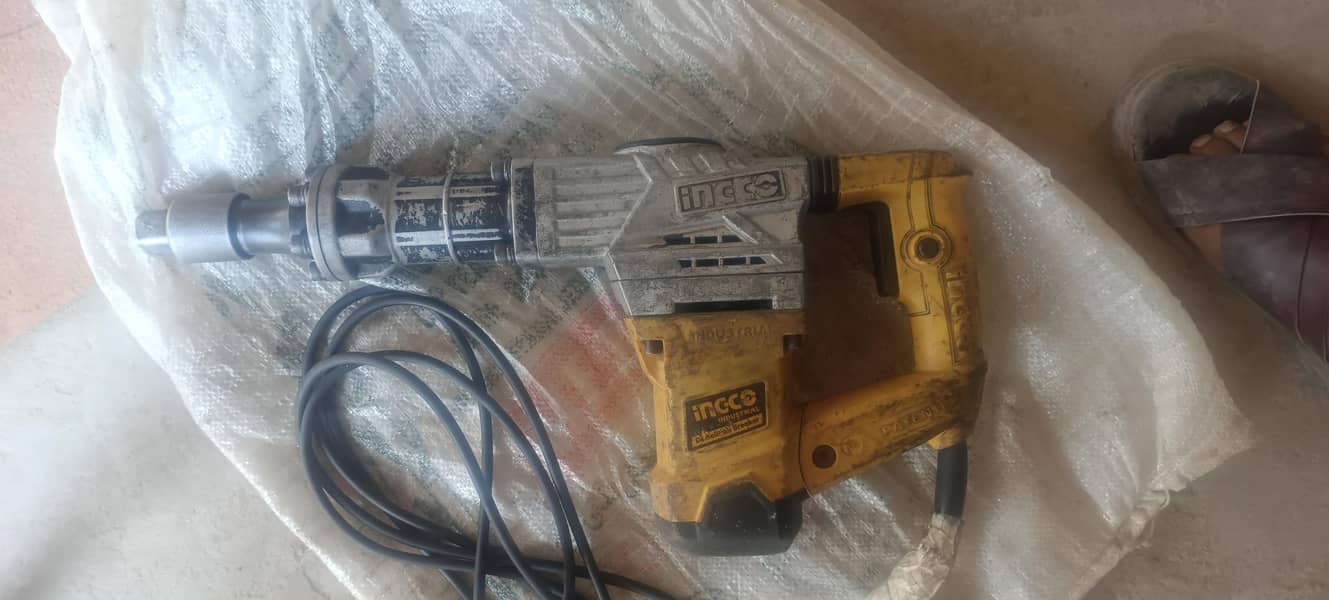 ingco 1300wat hilty 2