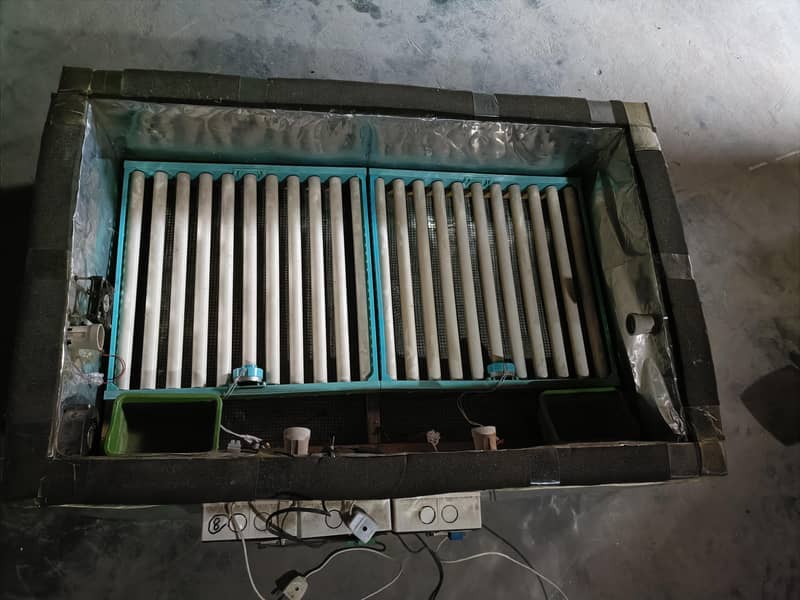 160 Eggs Incubator 0