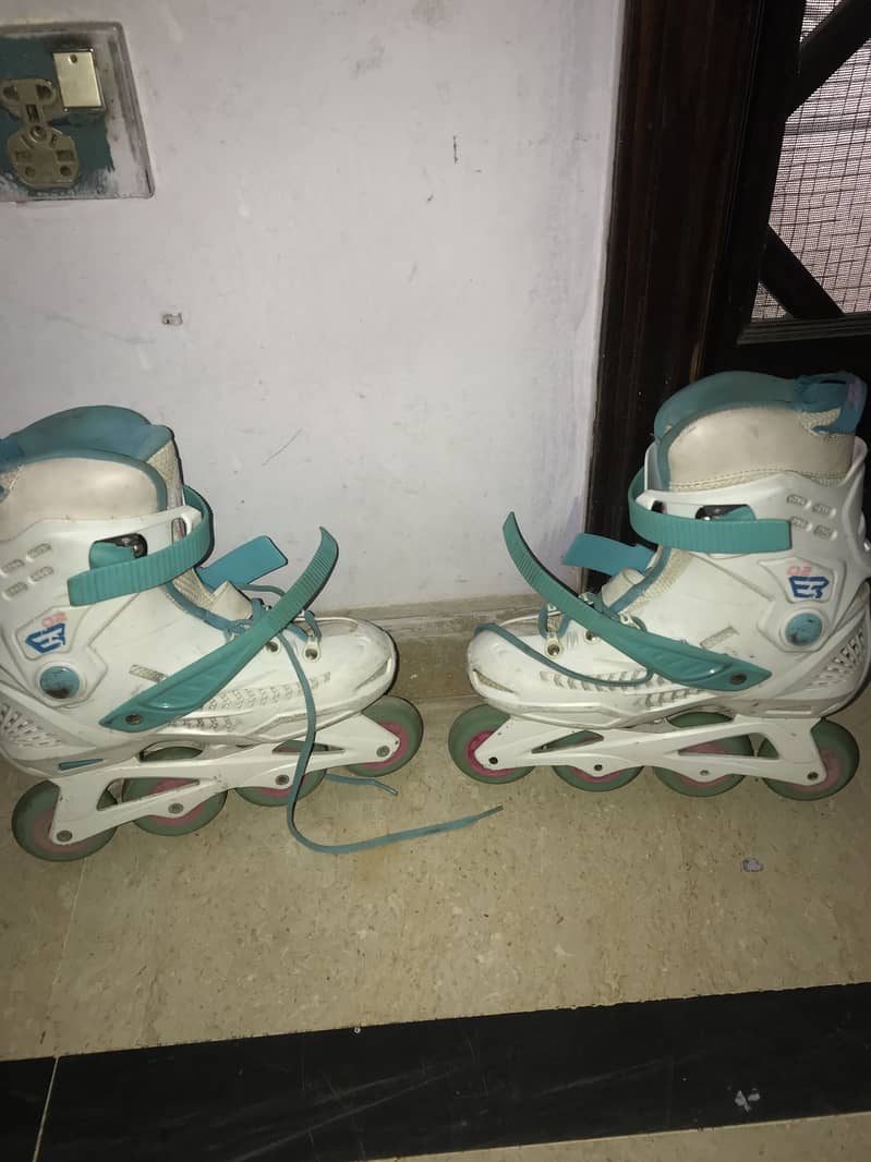 Skating shoes 3