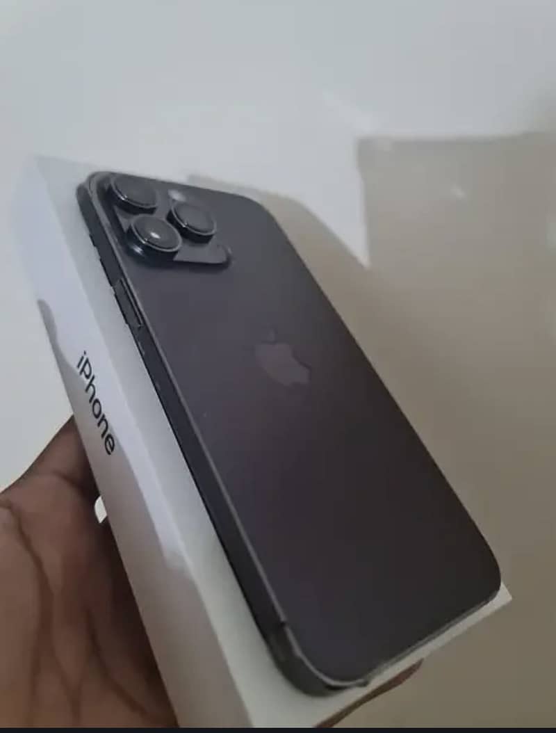 14 pro max 0