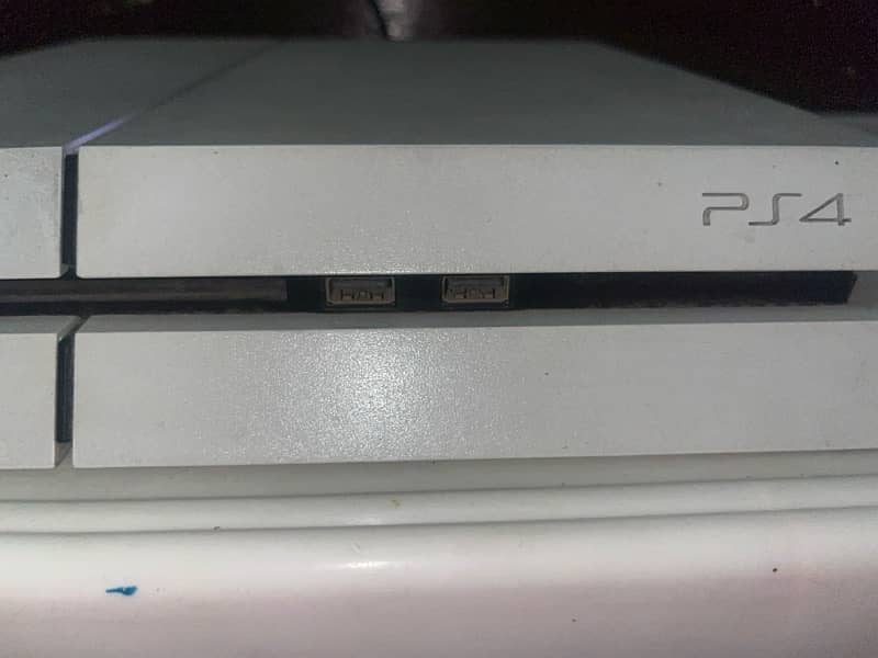 ps4 glacier edition 1