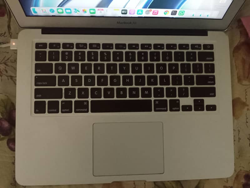 Macbook air early 2015 1