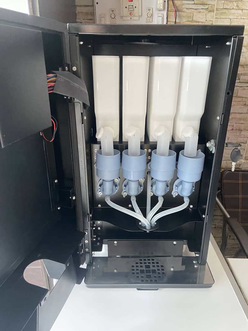 Tea and coffee machine 1