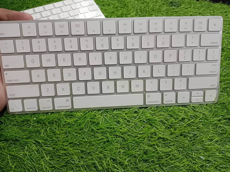 apple magic 2 mini two wireless+ Bluetooth 1