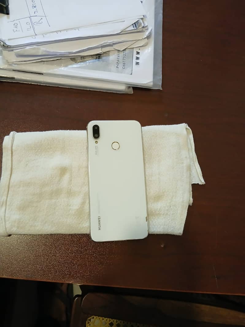 Huawei NOVA3i 3