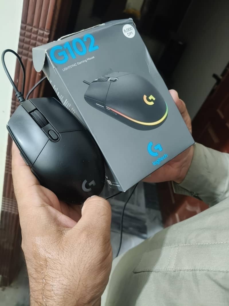 Logitech g102 1
