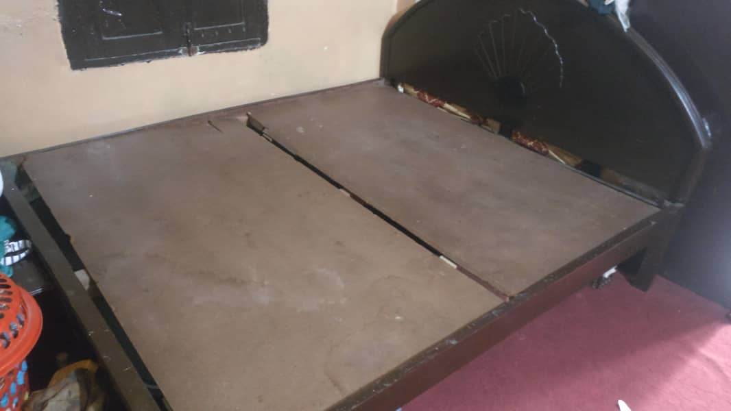 large size bed 0