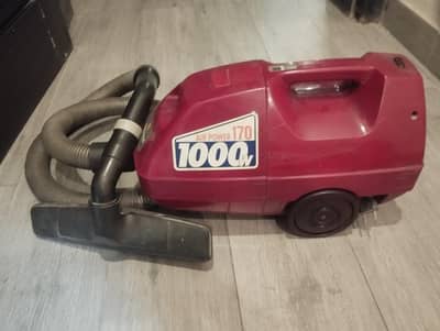 Vacuum Cleaner -- National