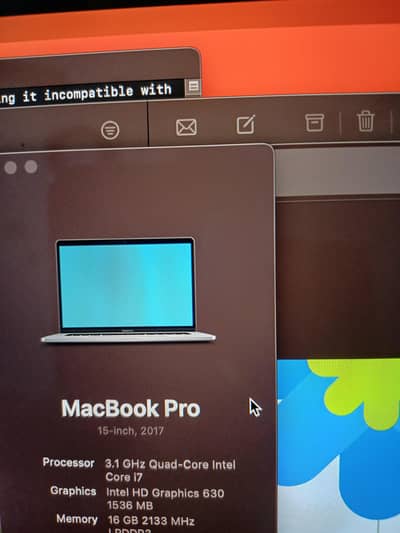 Apple MacBook Pro  (2017) Touch Bar