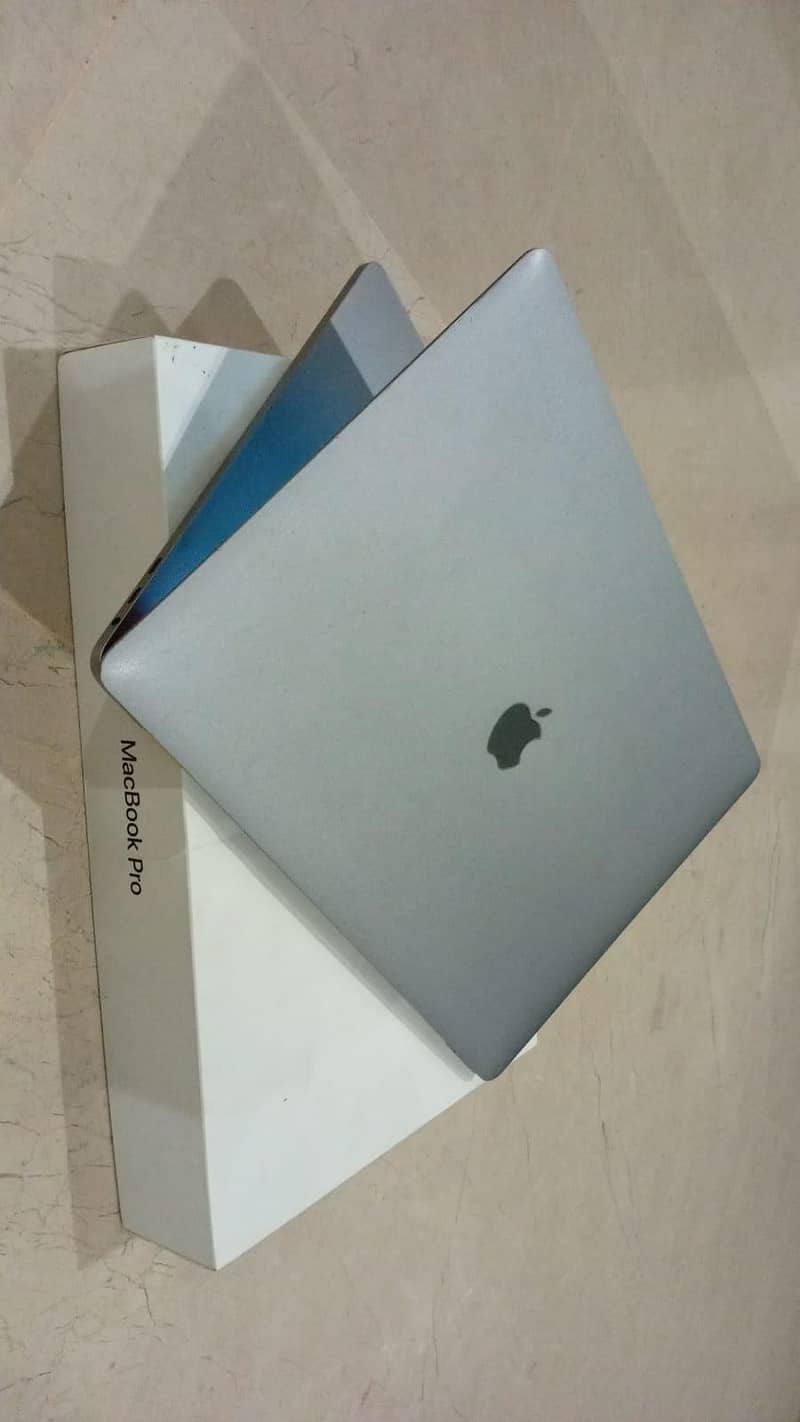 Mac book Pro 2016 (15 inch) 3