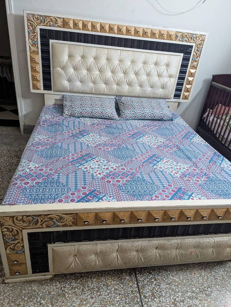 bed Set without Mattress 1