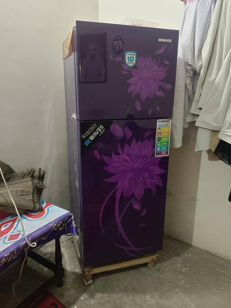 Reborn Waves Refrigerator 0