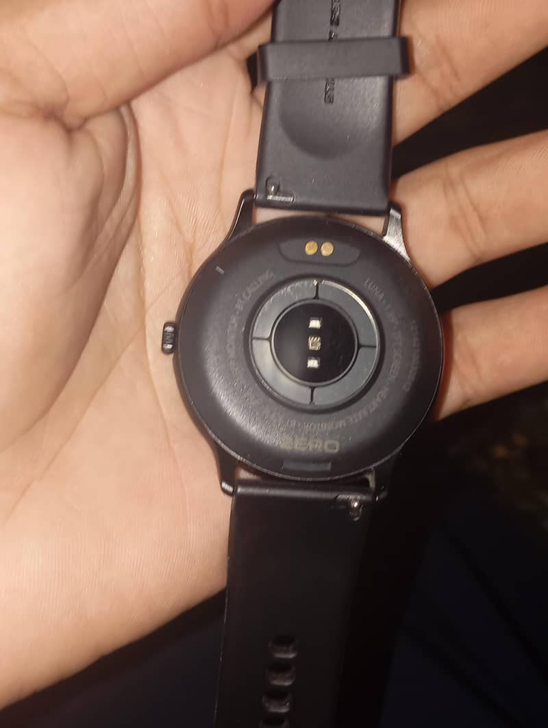 zero Luna smart watch 1