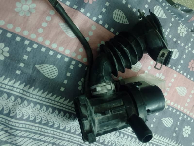 LG 7kg  machine water draining motor 1