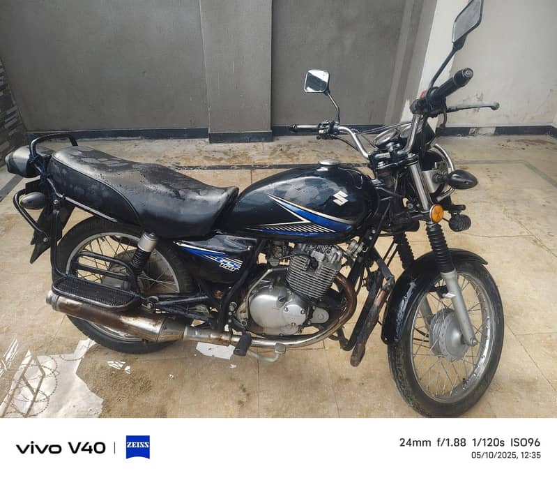 suzuki GS 150cc 2014 Model – Excellent Condition 3