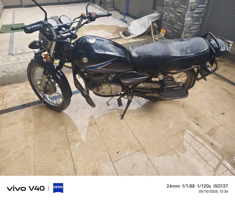 suzuki GS 150cc 2014 Model – Excellent Condition 4
