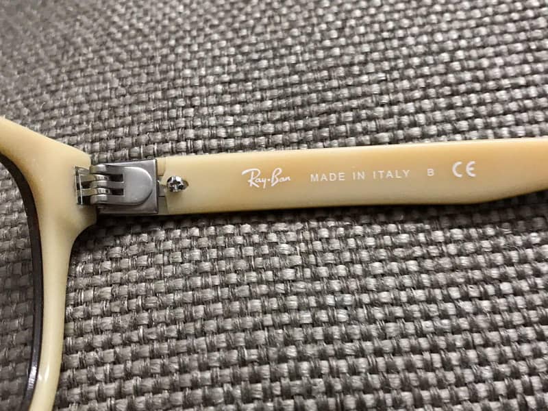Rayban 2