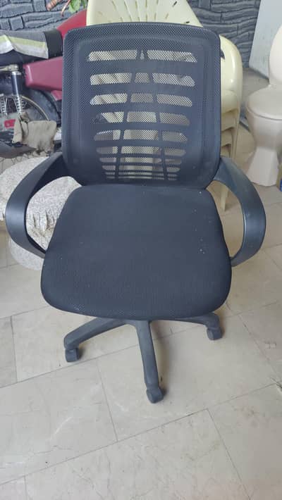 Comfertable Back ,Office/Computer Chair - Adjustable Height & Swivel
