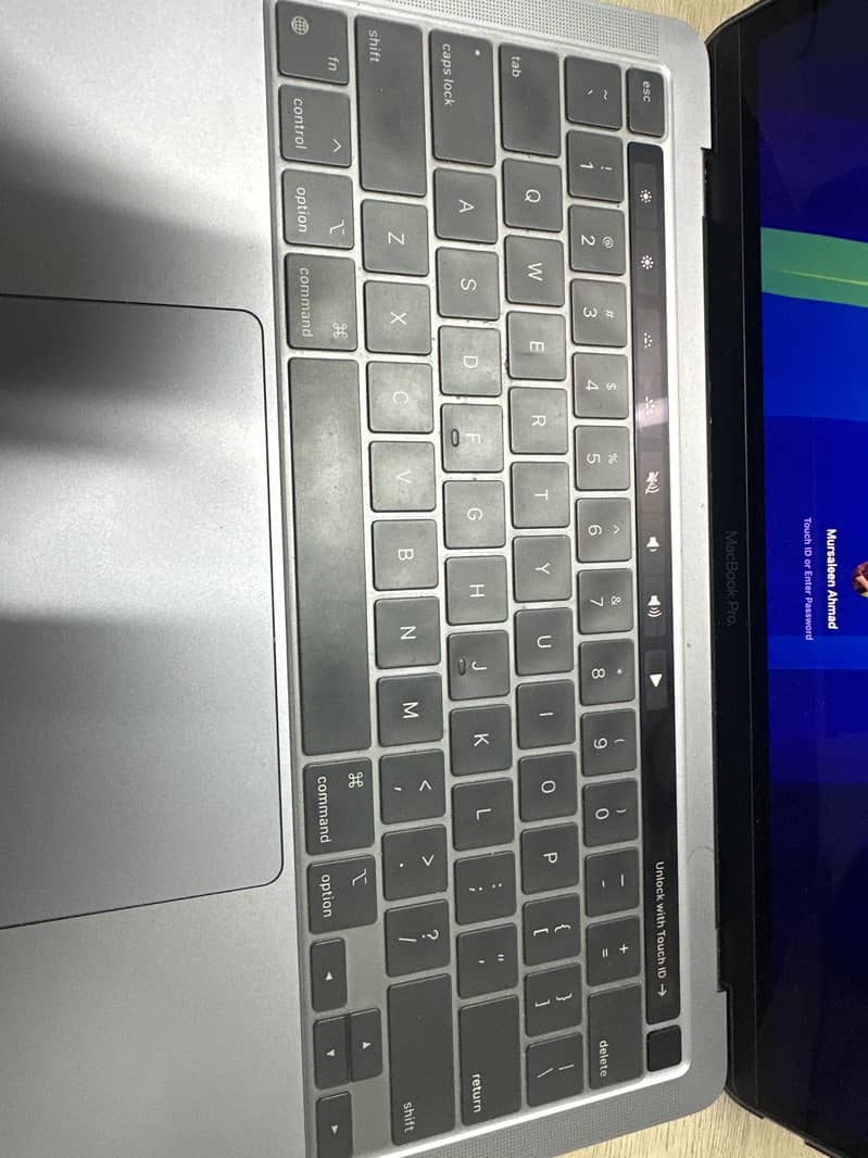 Macbook m1 pro 2020 4