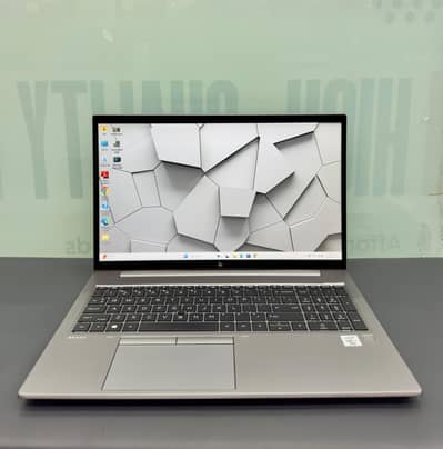 HP ZBook Firefly 15 G8  Workstation Laptop