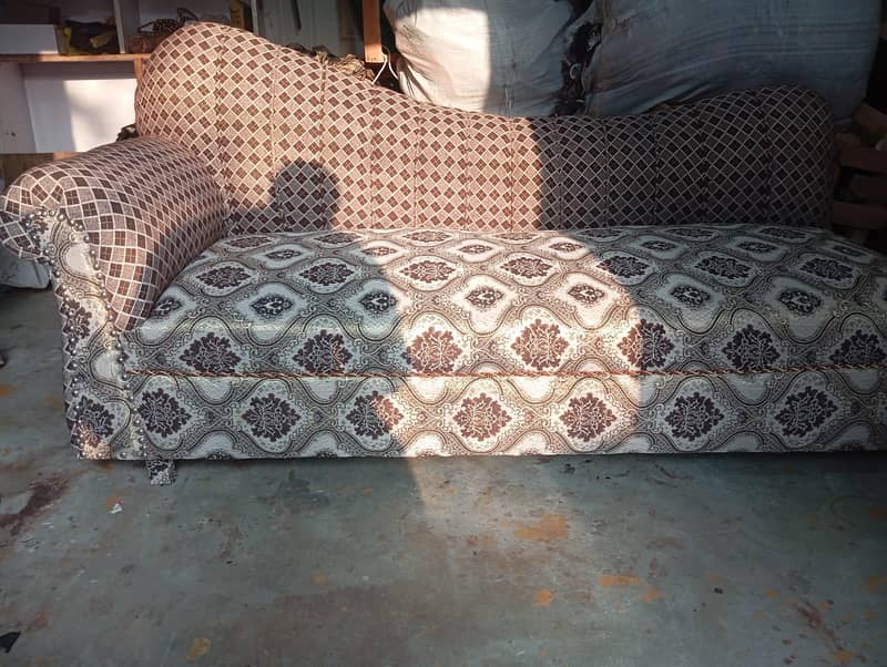 dewan sofa 2