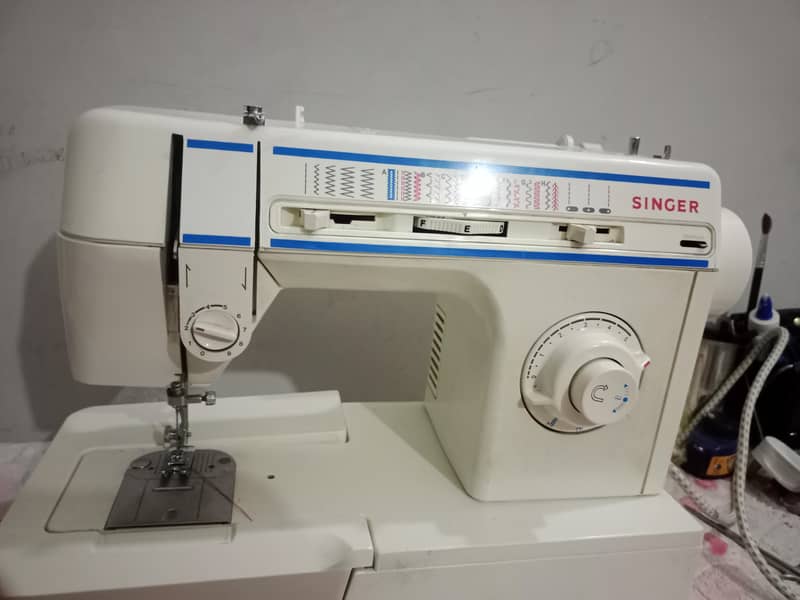singer sewing machine 7