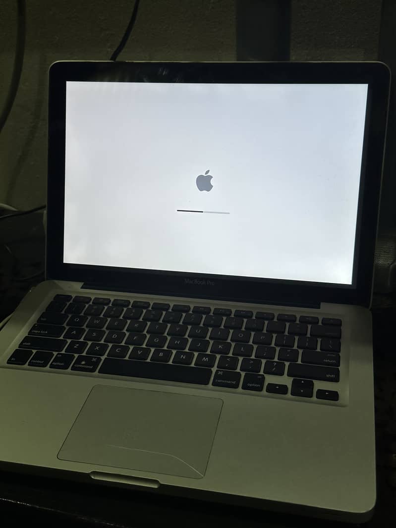 MacBook Pro 0