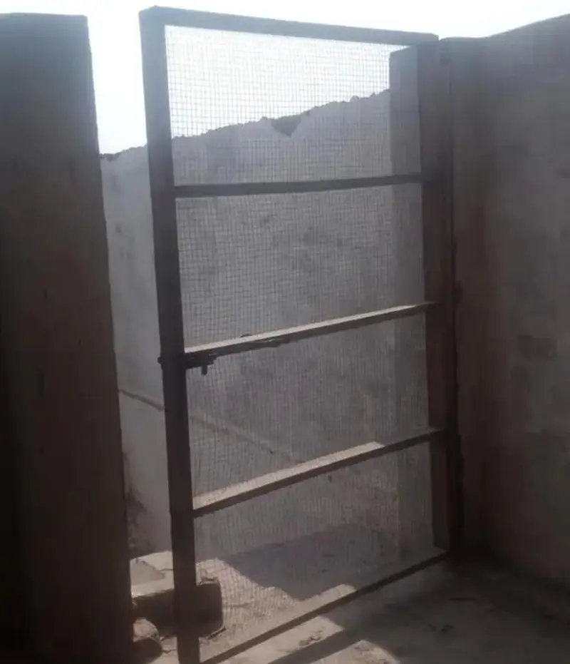 iron door 85oo . . deyar net door 6 fott 45oo . small door 1000 ka 1 — photo 3