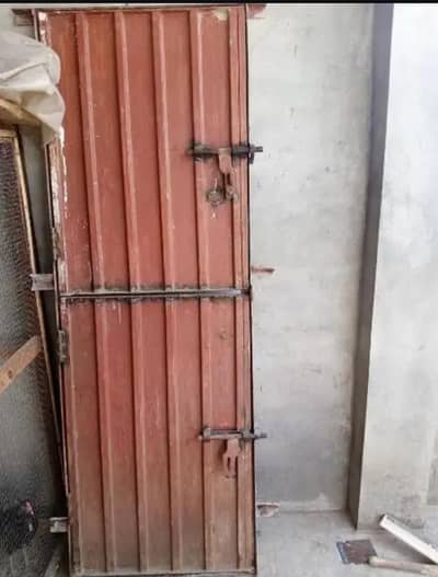 and net door 6 fott 45oo . small door 1000 ka 1