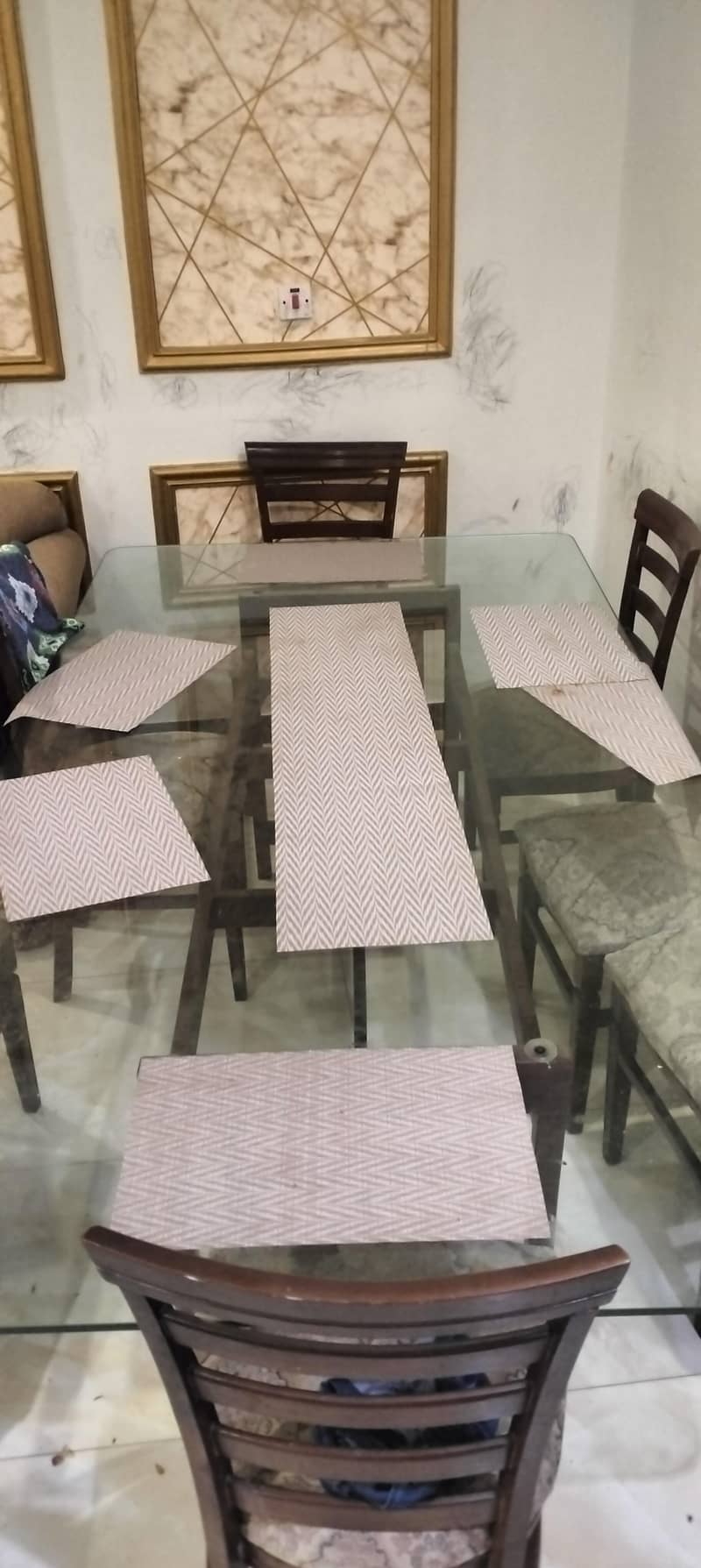 dinning table 0