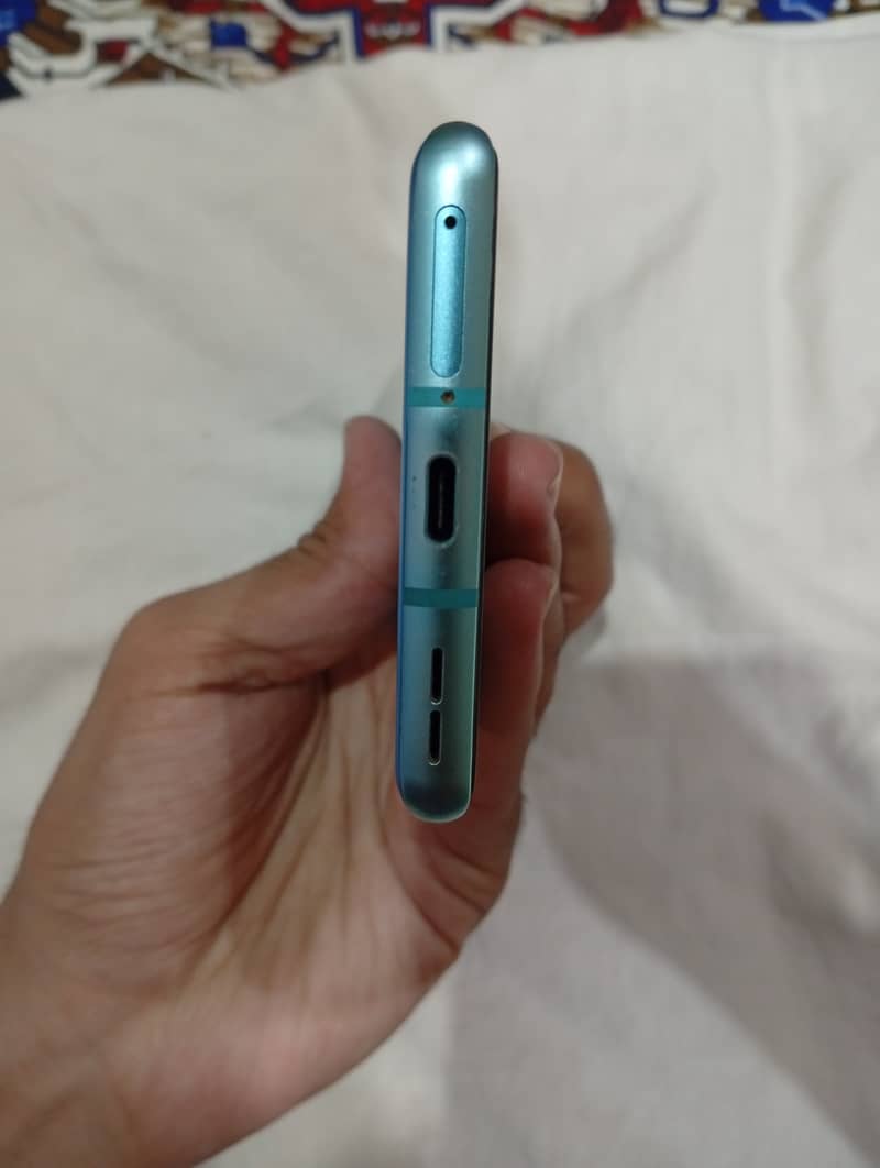 OnePlus 8 2