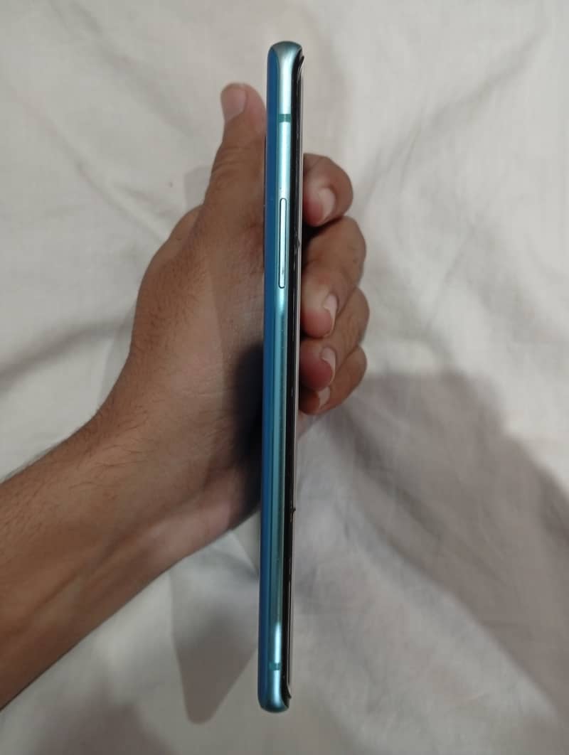 OnePlus 8 4