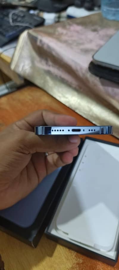 13 Pro 256GB – Sierra Blue – Non PTA Factory Unlock – 10/10 Condition