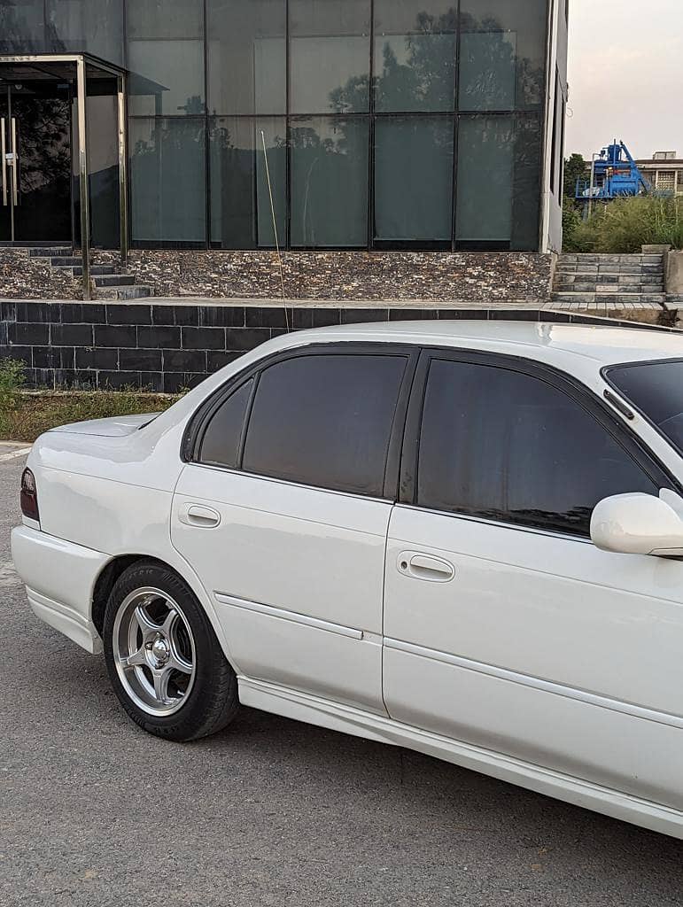 Indus corolla 2001 model 6