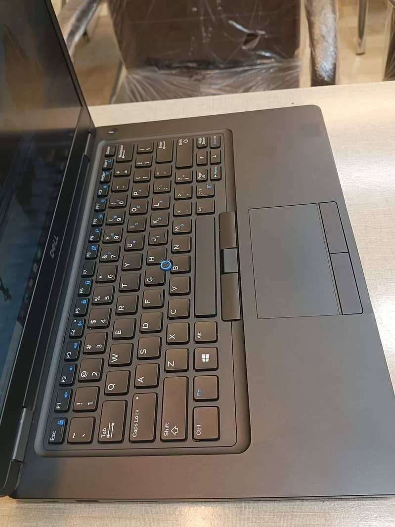 Dell Latitude E5490 Quad-core Ultrabook Intel Core i5 8th generation 5