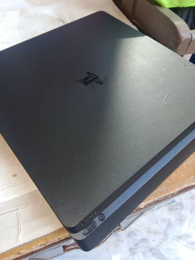 PS4 slim 1tb for sale