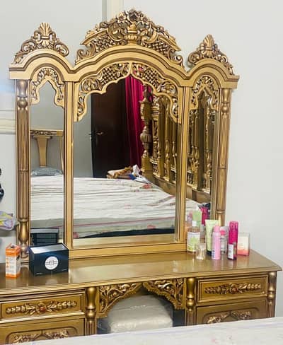 Wooden dressing table just 1 month used