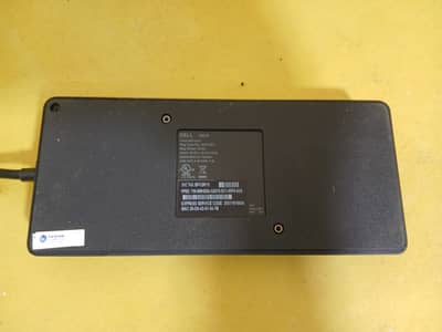New Dell Dockting Station- Dell WD19 USB-C, Triple Display w/o adopter